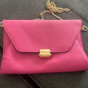 Pink crossbody/shoulder bag